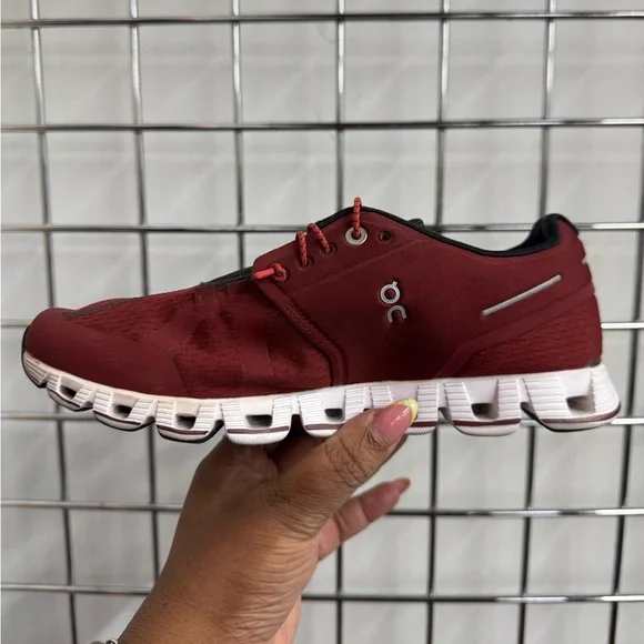ON RUNNING W CLOUD Sneakers in Ruby Colorway women’s size 7.5 - Picture 4 of 11